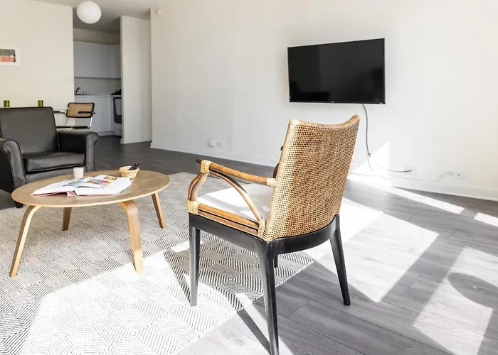 Relaxed Hp 1br With Fast Transit To Uchicago & Dt By Zencity *
